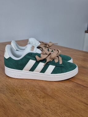 adidas Grand Court Alpha trainers (NWOT) US 9 Green/ White